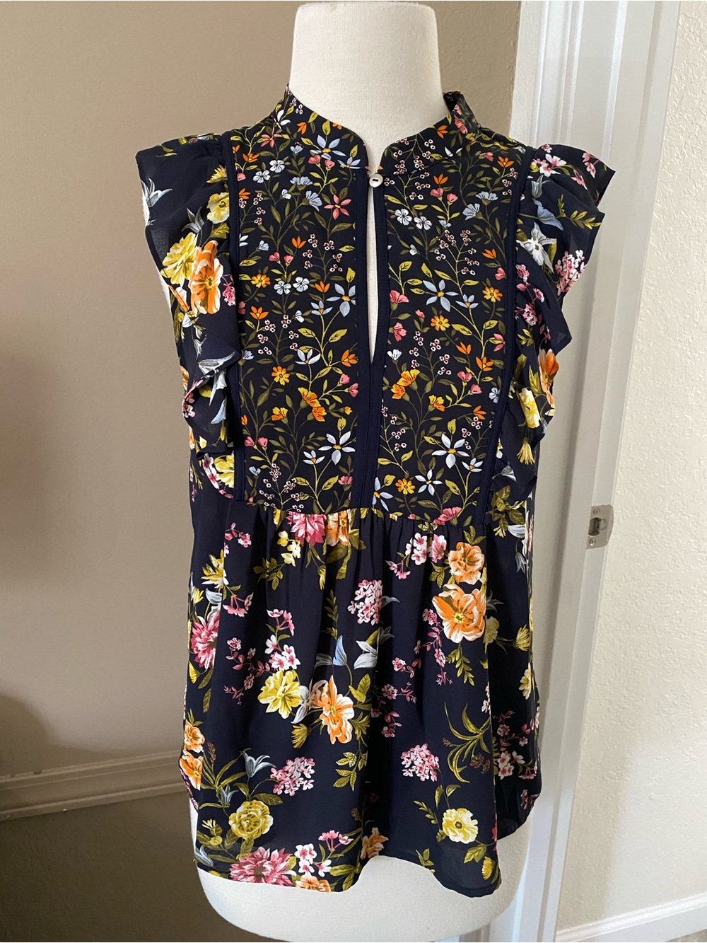 LOFT Navy Blue Floral Sleeveless Blouse Size Small